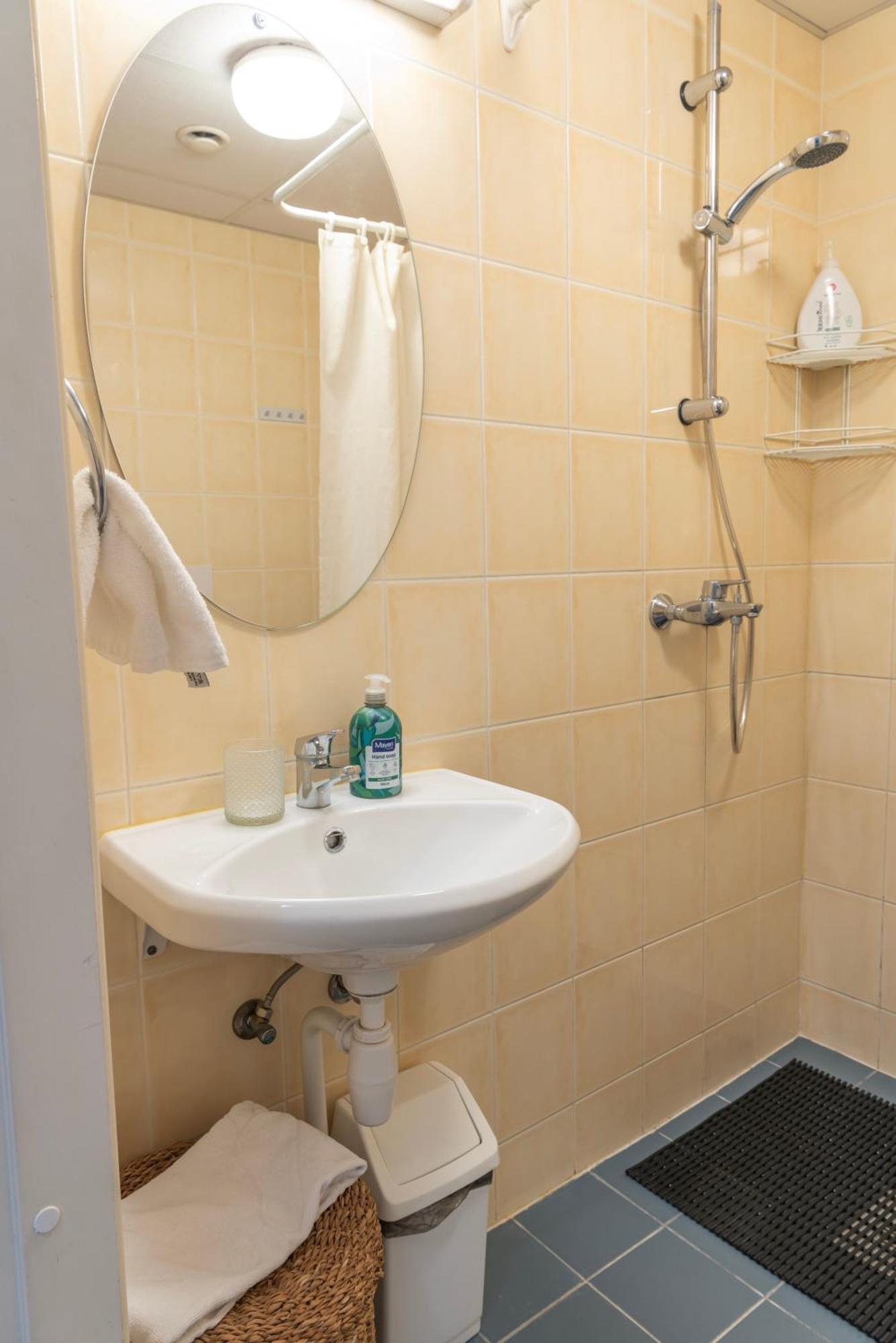 Wilde Guest Apartments Uelikooli 6 Ταρτού Εξωτερικό φωτογραφία